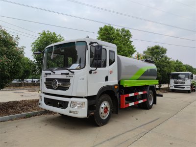 杭州用戶喜提12方灑水車，澆花、澆樹、綠化噴灑功能全